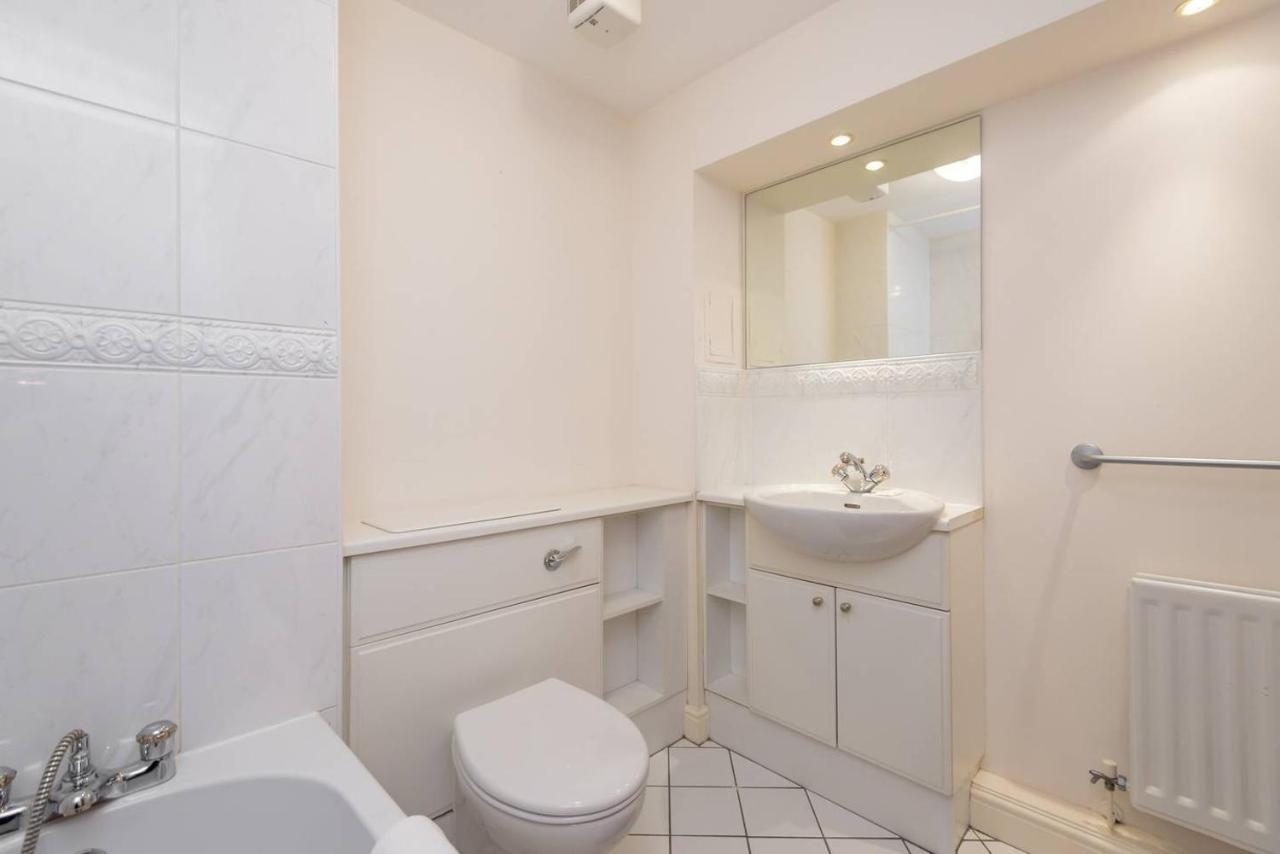 Joivy Old Town Apartment With Parking Close To Royal Mile EDI Exterior foto